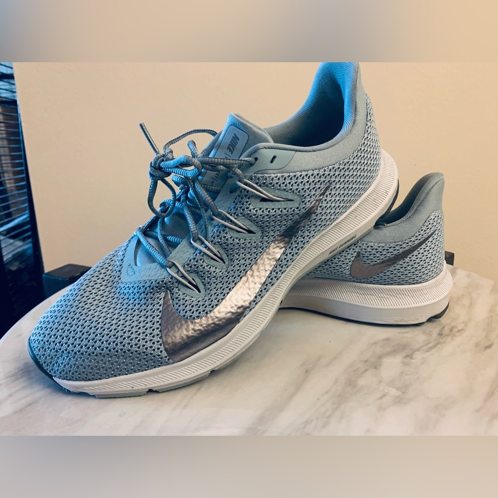 Nike Quest Running Shoes